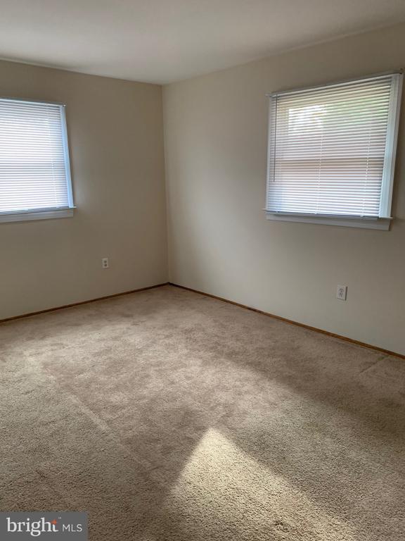Building Photo - 4634 Evansdale Rd