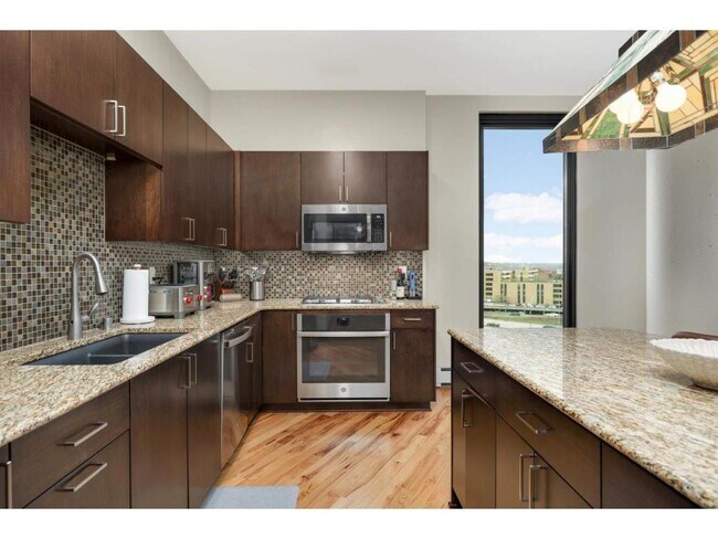 Building Photo - 1240 S 2nd St