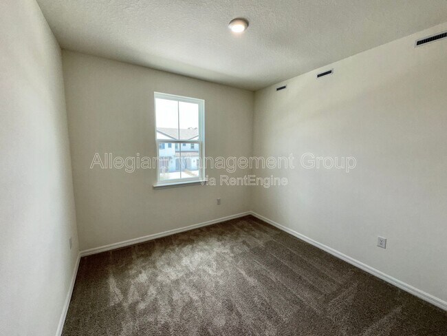 Building Photo - 4570 Small Creek Rd