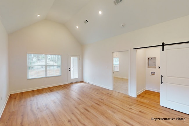 Building Photo - 234 Dancy St