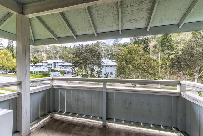 Building Photo - Pool Community and Pet Friendly Home