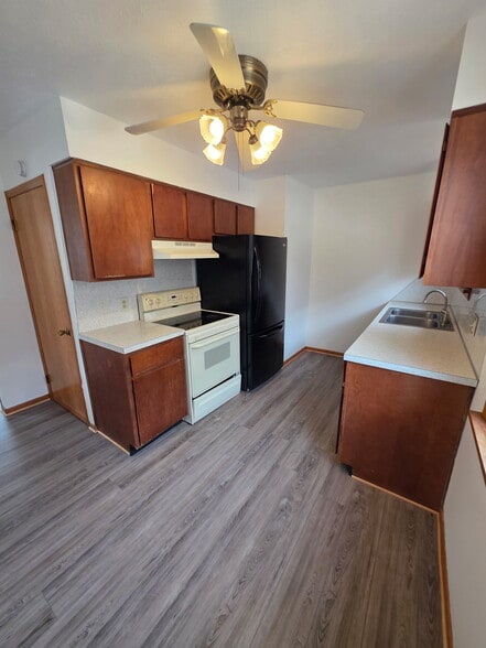 Building Photo - 1204 Kenilworth Ave