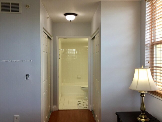 Building Photo - 19555 E Country Club Dr