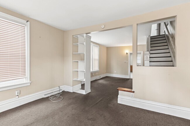 Building Photo - 2728 Butler St