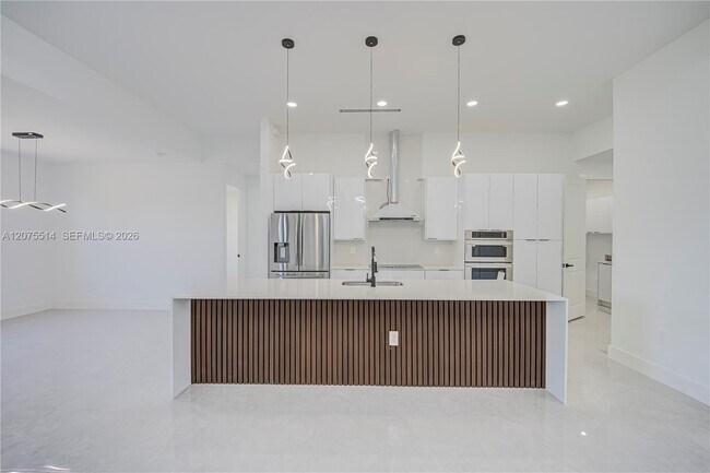 Building Photo - 3500 33rd St SW