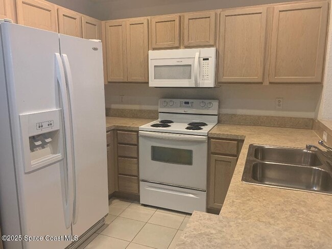 Building Photo - 105 Colibri Way