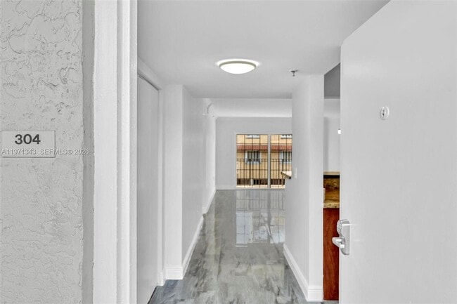 Building Photo - 8900 Collins Ave