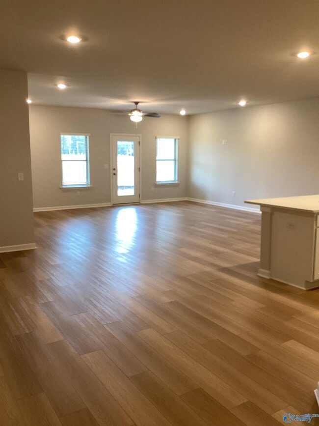 Building Photo - 229 Paca Ln