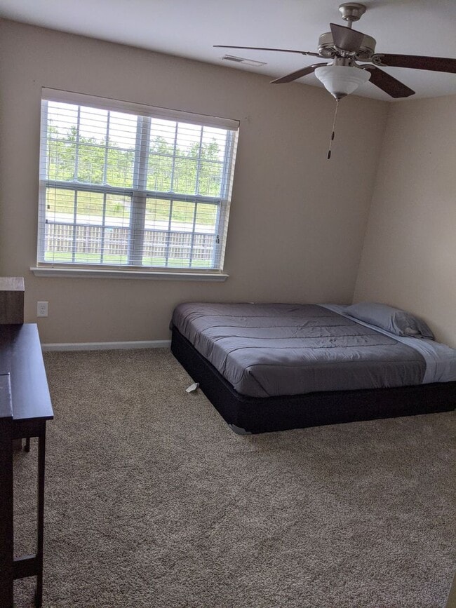 Building Photo - Beautiful Oyster Landing Community Townhome