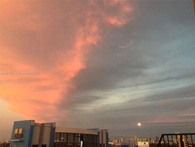 Building Photo - 3410 Coral Wy