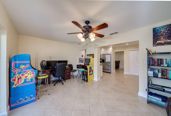 Building Photo - 9603 NW 67th Ct