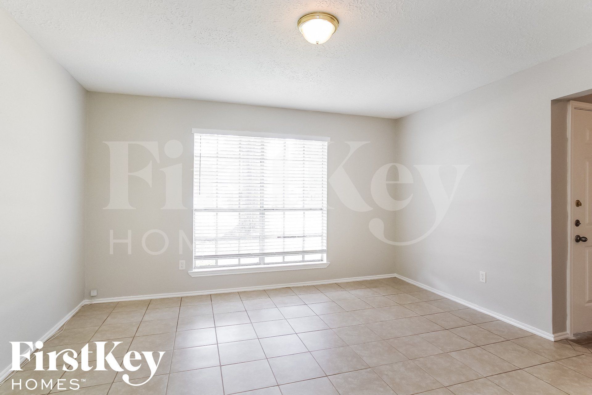 Building Photo - 24119 Lone Elm Dr