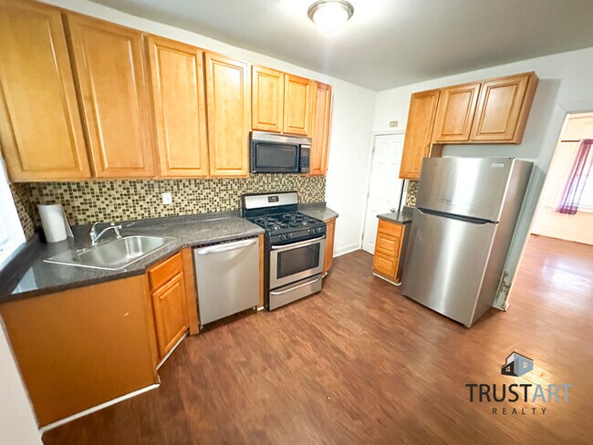 Primary Photo - 3 Bedroom House in Belfield, Philadelphia