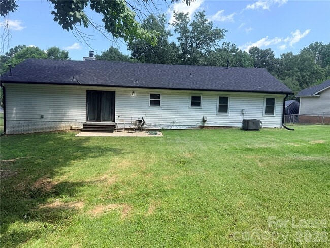 Building Photo - 5819 Woodrock Ct