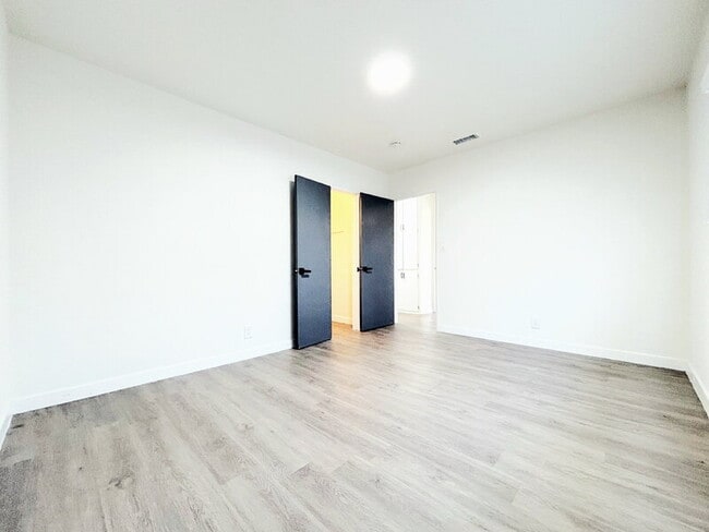 Building Photo - 5257 Coney Rd