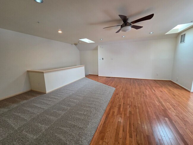 Building Photo - Beautiful Home Available in Evian!