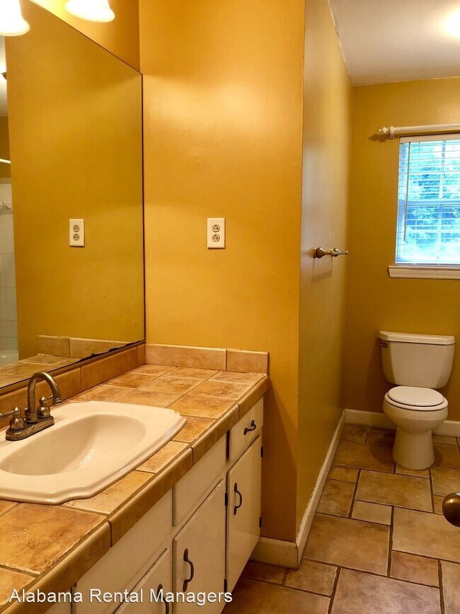 Building Photo - 3 br, 2 bath House - 985 Ryecroft Road