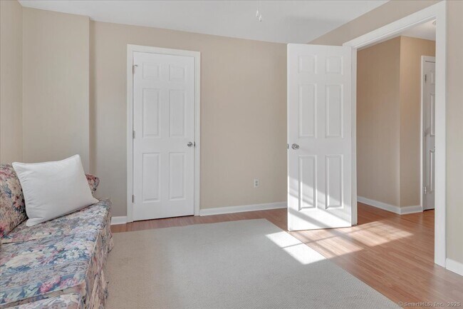 Building Photo - 178 Oakland Ave