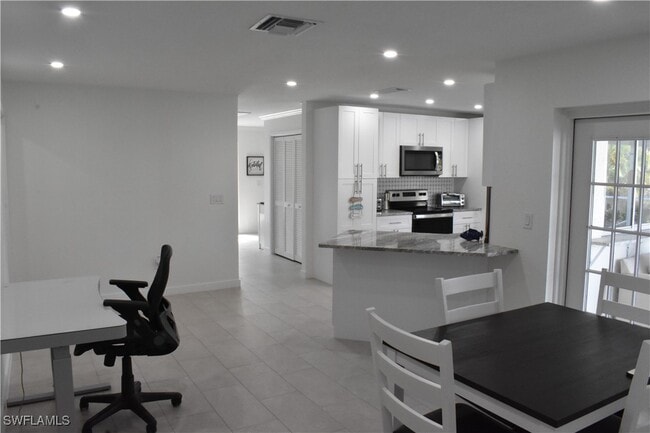 Building Photo - 4135 Coronado Pkwy