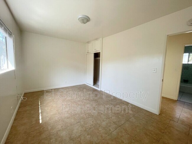 Building Photo - 3558 E 56th St