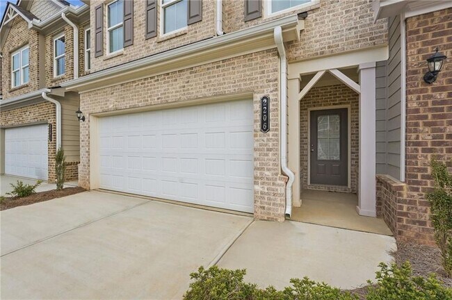 Building Photo - 2206 Chant St