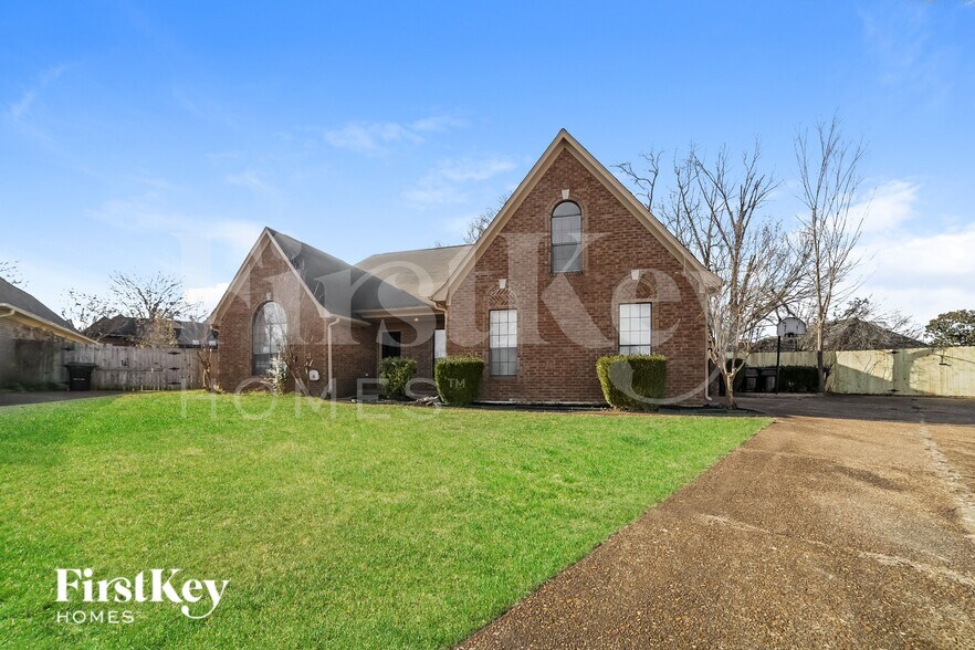 Building Photo - 5001 Rabbit Cross Cove