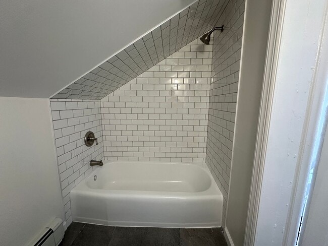 Building Photo - 300 Redmond St