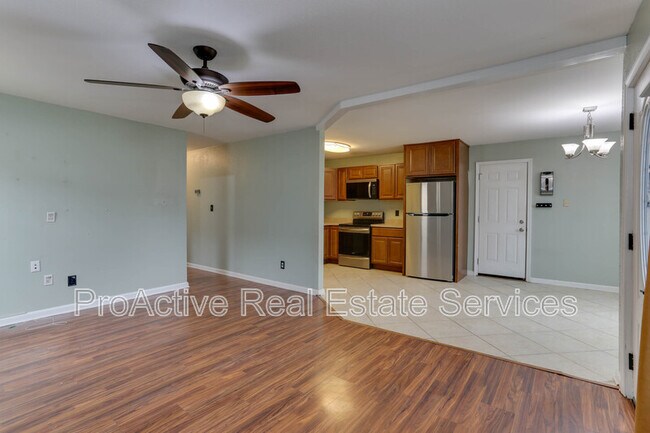Building Photo - 3521 Dana Ln