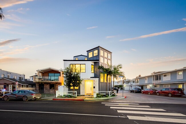 Building Photo - Stunning Brand-New Construction on the New...