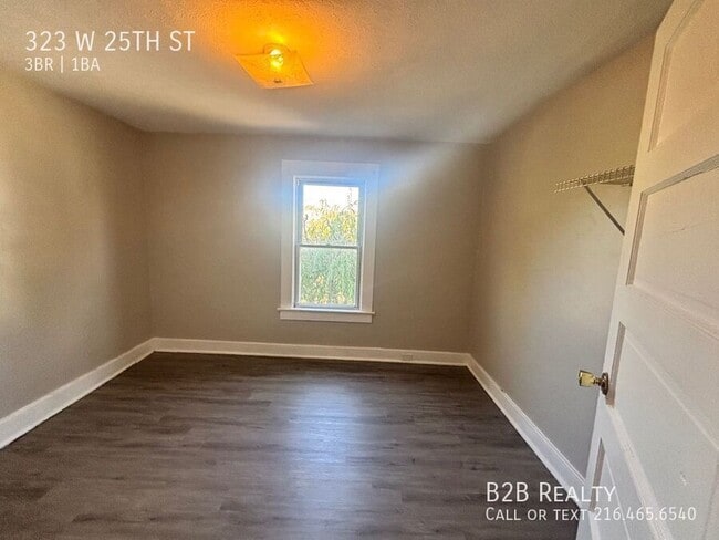 Building Photo - 323 W 25th St