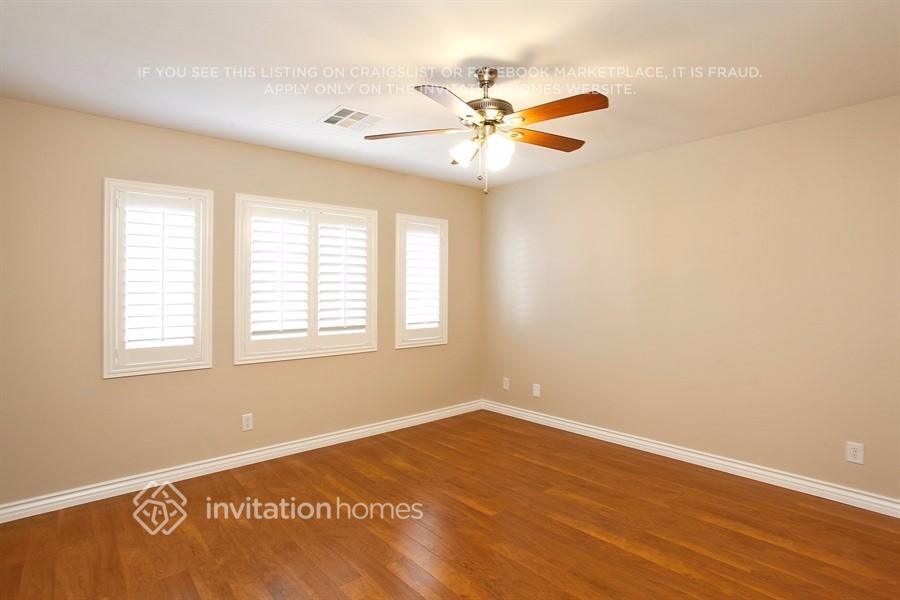 Building Photo - 10541 Danielson Ave