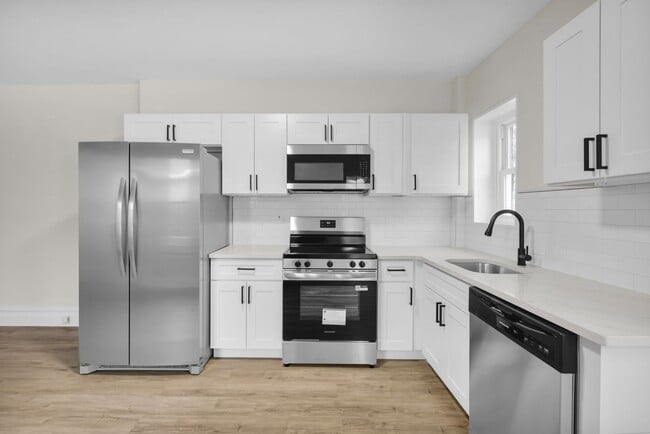 Building Photo - 109 N Sixth St