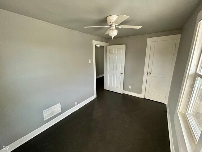 Building Photo - 431 N Oakland Ave