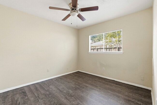 Building Photo - 16235 Cutten Rd