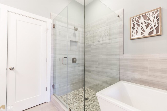 Building Photo - 3348 Turngate Ct