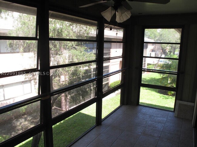 Building Photo - 9940 S Belfort Cir