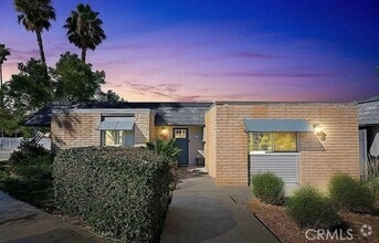 Building Photo - 22400 Canyon Club Dr