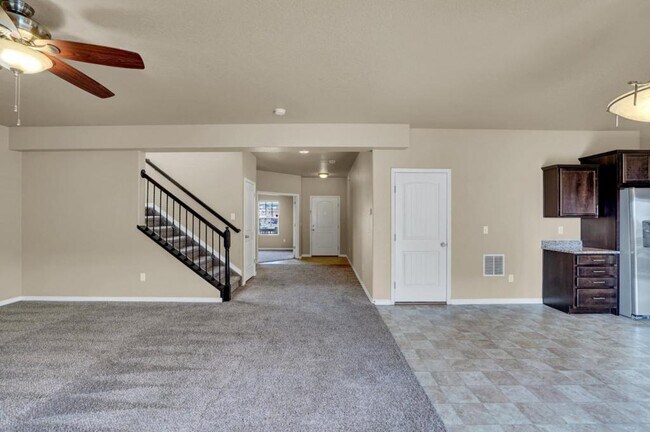 Building Photo - 6507 Donahue Drive