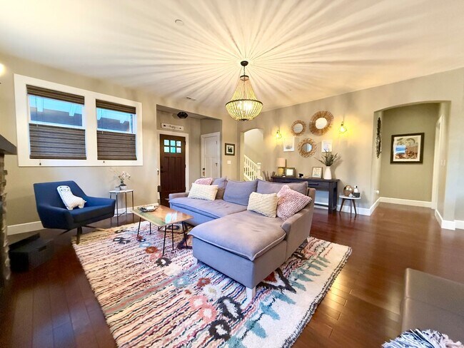 Building Photo - Luxurious Pacifica Retreat with Bonus Suite & EV Ready!