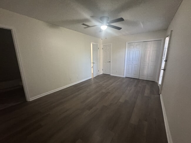 Building Photo - 122 Timbers Dr