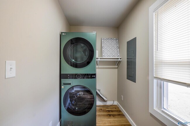 Building Photo - 3210 Stringfield Rd NW