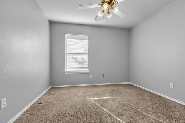 Building Photo - 3326 Pebble Beach Ln