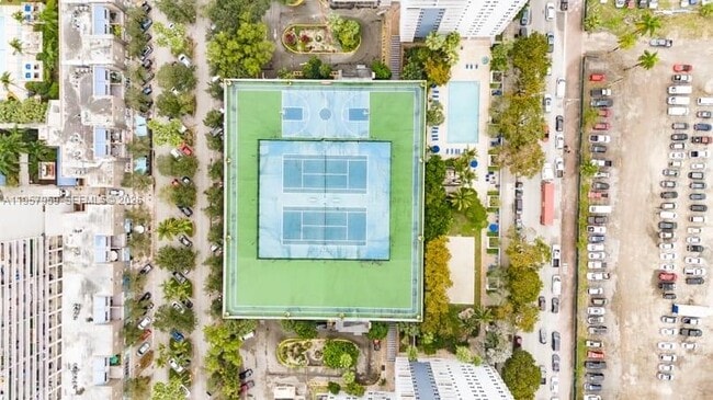 Building Photo - 800 N Miami Ave