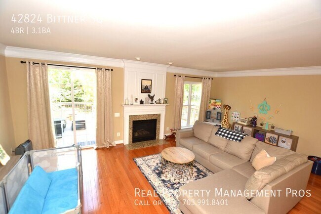 Building Photo - 42824 Bittner Square