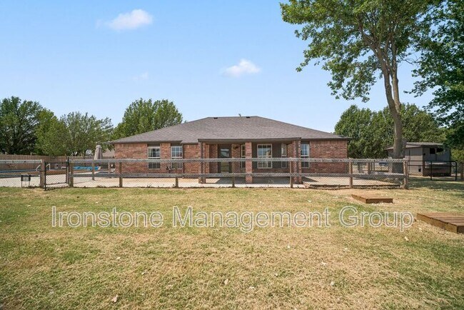 Building Photo - 11665 N 156th E Ave