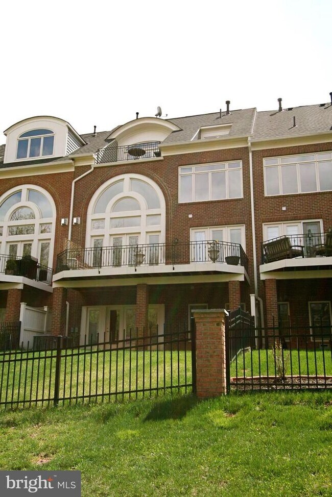 Building Photo - 43704 Burning Sands Terrace