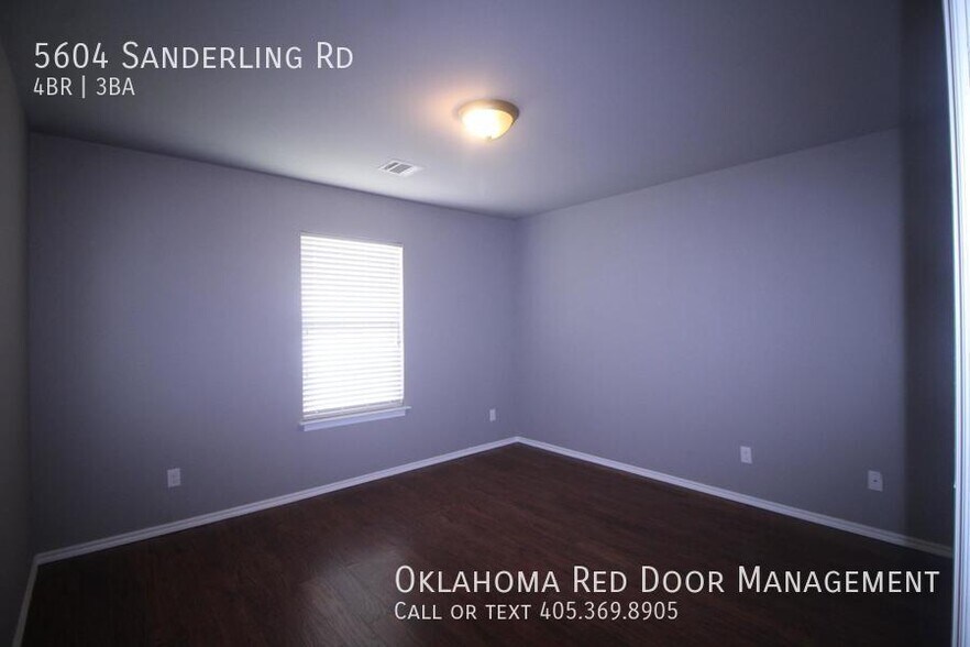 Building Photo - 5604 Sanderling Rd