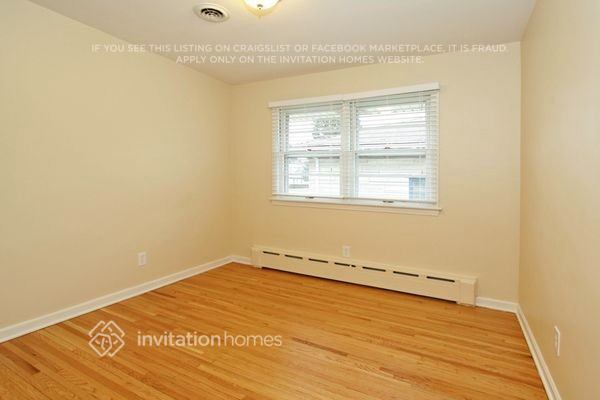 Building Photo - 1407 Highland Ave
