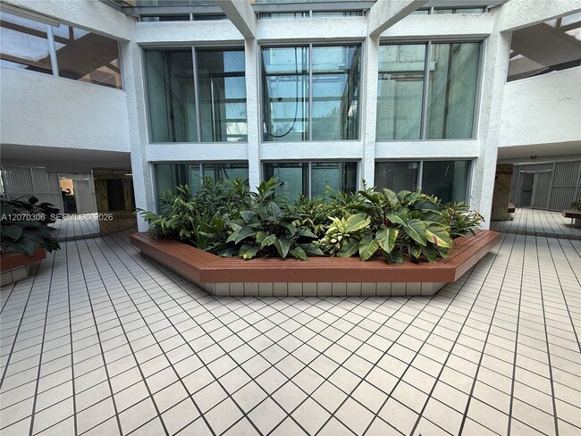 Building Photo - 11800 SW 18th St