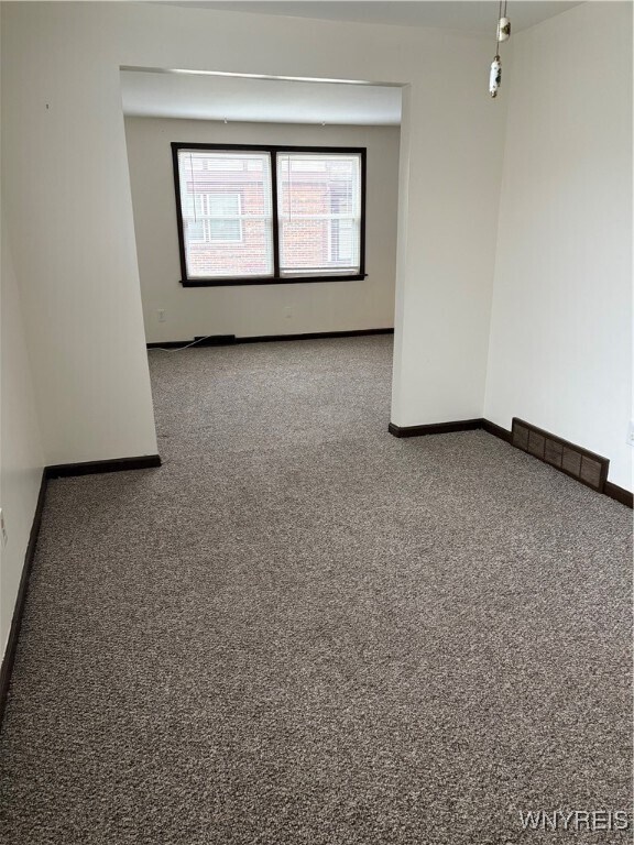 Building Photo - 427 Kaymar Dr